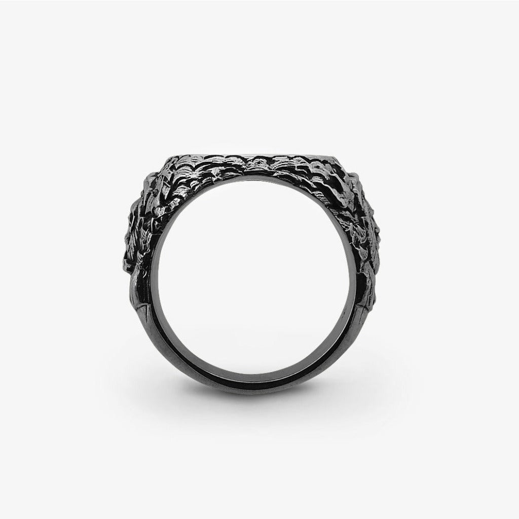 Anello Marinaio Teschio con Lettera Gotica Argento