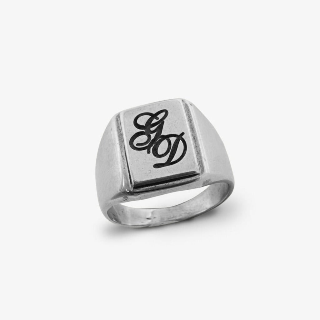Anello Rettangolare con Incisione Argento