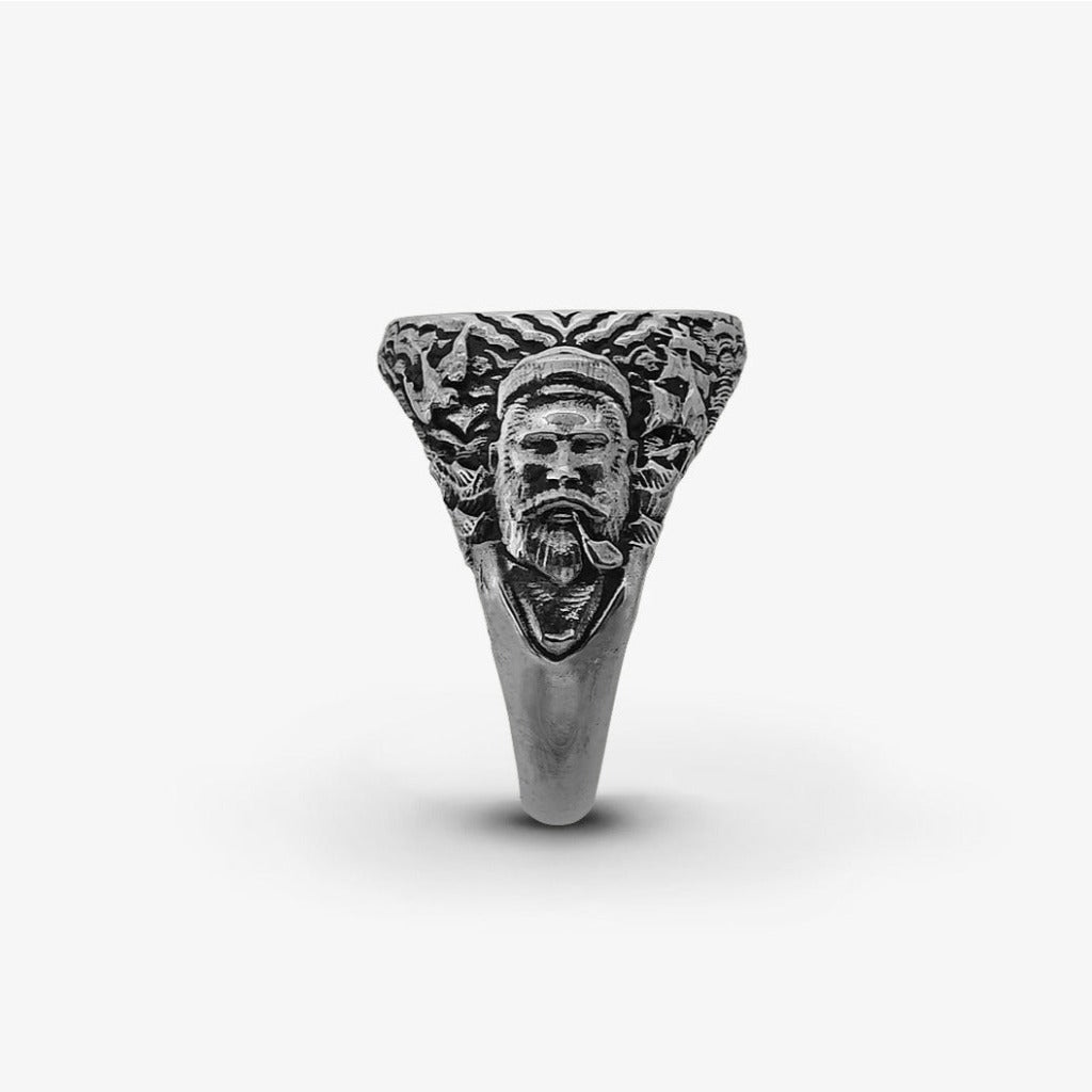 Anello Marinaio Teschio con Lettera Gotica Argento