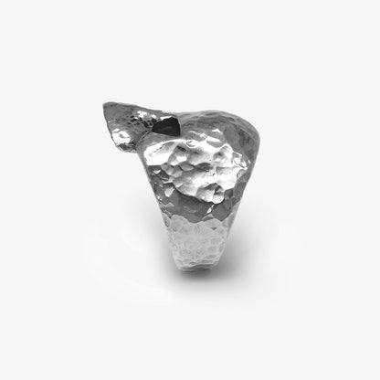 Anello Teschio Effetto Martellato Argento - Mama Schwaz