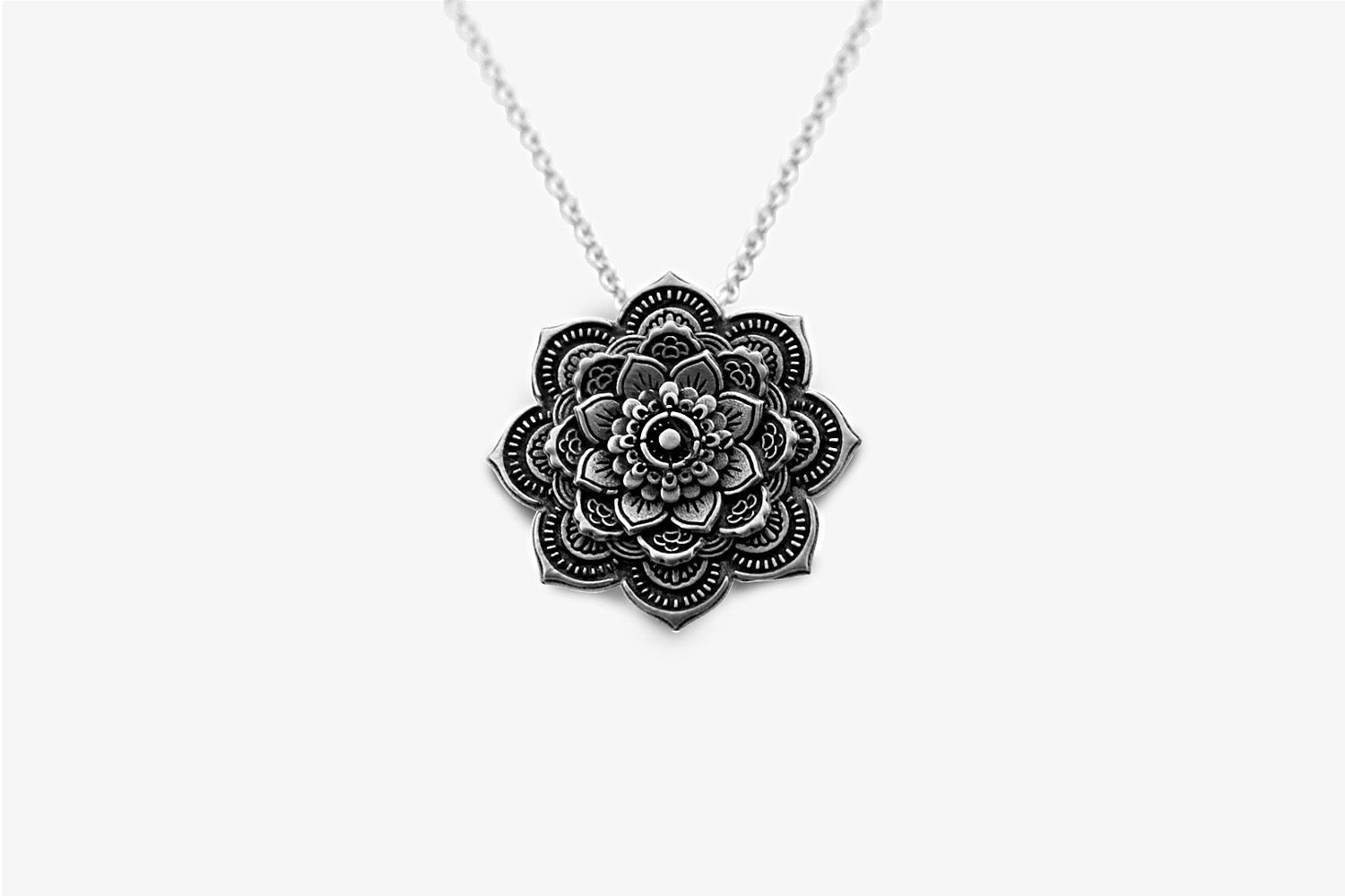 Ciondolo Mandala Argento 925 Satinato Grande - Mama Schwaz