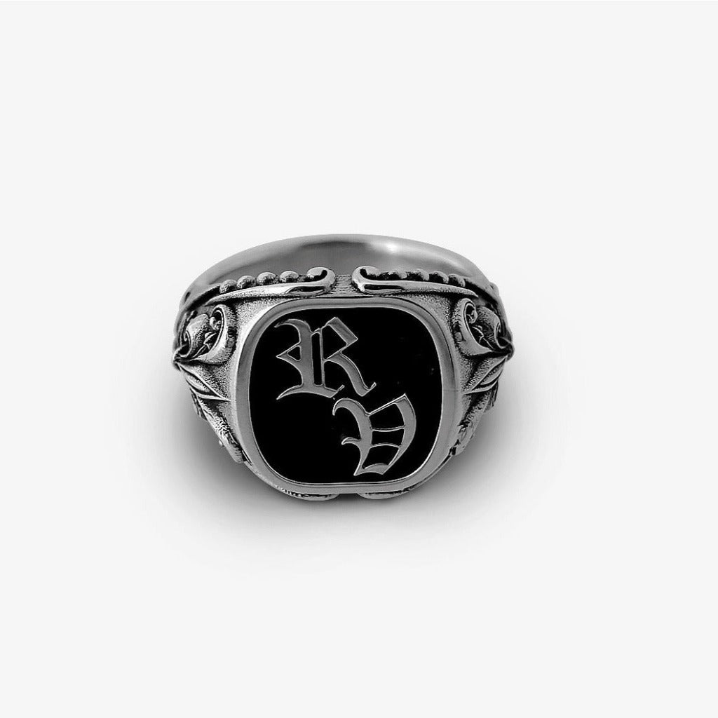 Anello Gotico con Lettere Argento